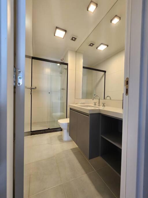 Apto. Novo 3 Dorm. C/lareira A 5min Do Baden Baden *