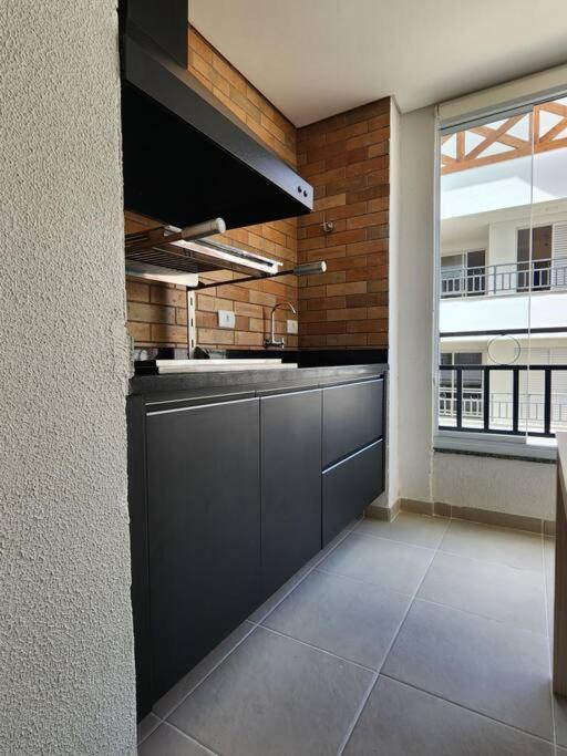 Apto. Novo 3 Dorm. C/lareira A 5min Do Baden Baden